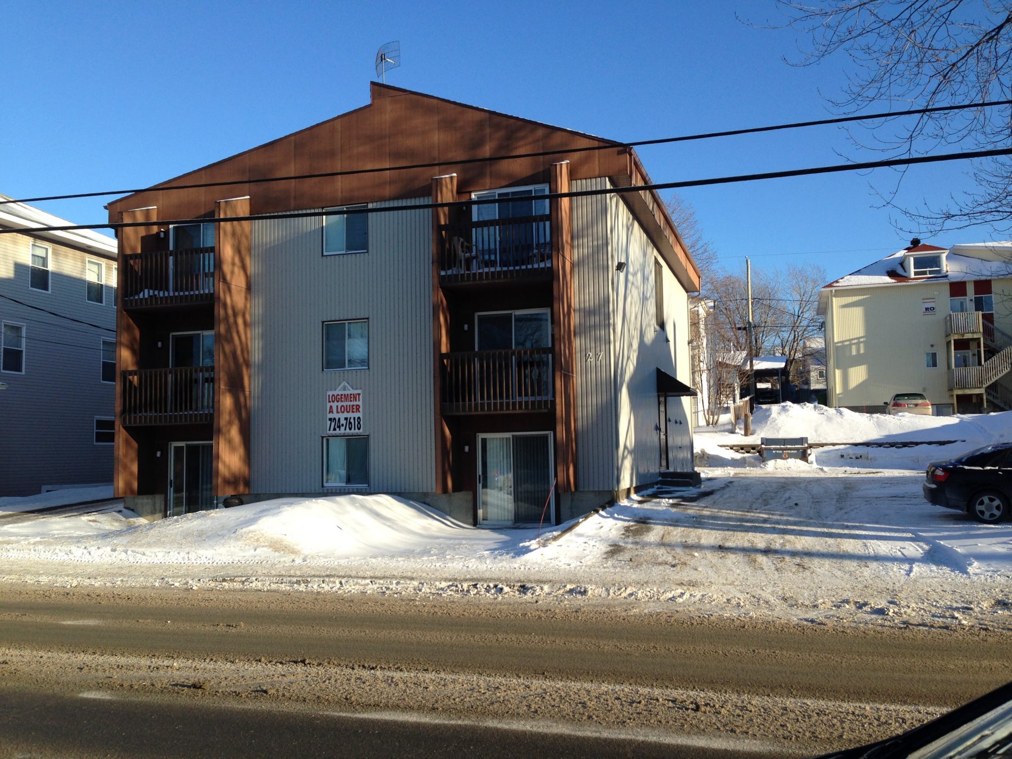 COMPLET 27 rue SaintJean Baptiste Est Rimouski Appartement 2 1/2 près